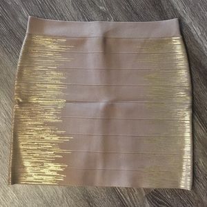 GUESS NWOT Tan Gold Foil Bandage Mini Skirt